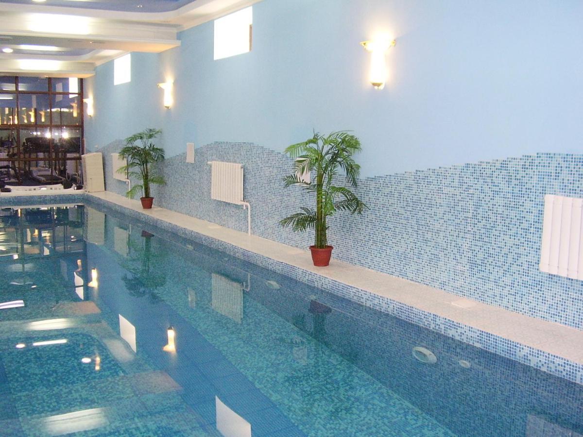 Deluxe Spa-Hotel Ustʼ-Kamenogorsk 외부 사진